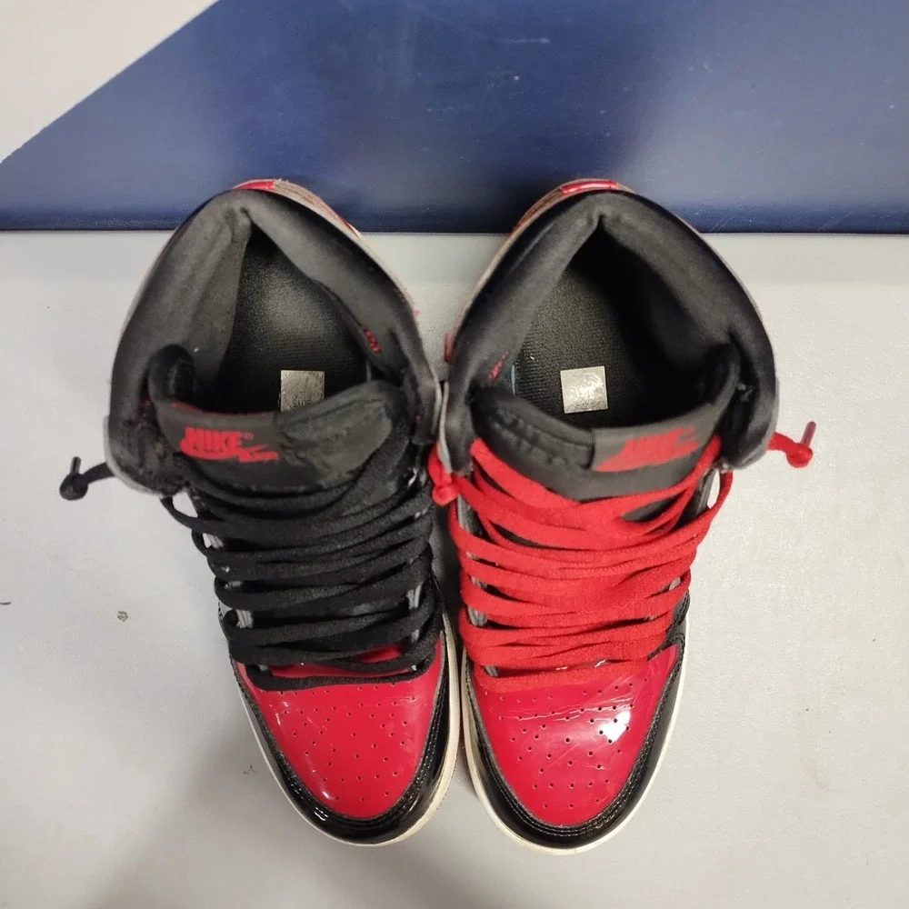 Nike Air Jordan Retro 1 High OG Patent Bred Sneakers Youth 7Y Multi 575441-063